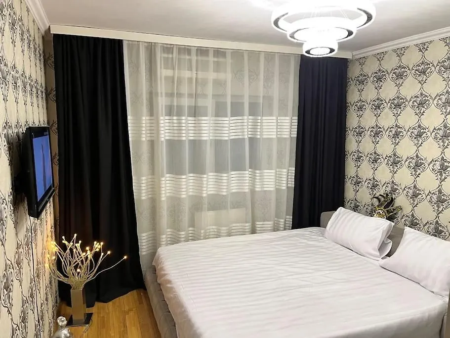 Charming Apartment/King Size Bed Bucharest Apartment